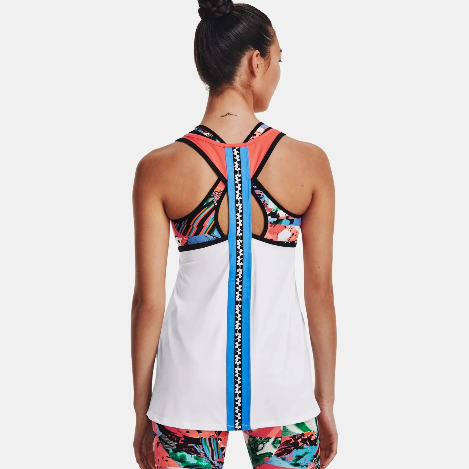 Under Armour UA Knockout Colorblock Graphic Tank 2 Under Armour UA Knockout Colorblock Graphic Tank - Image 2