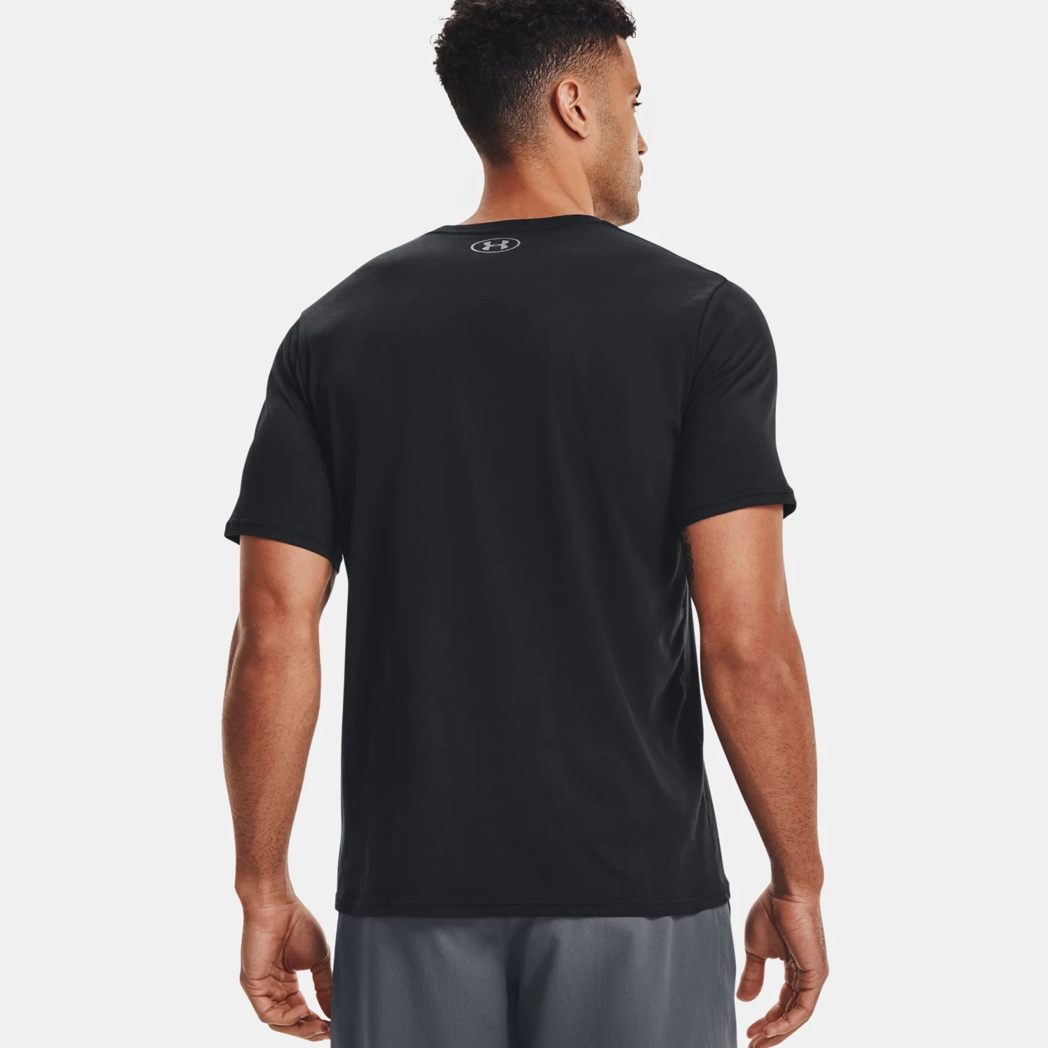 Under Armour UA Sportstyle Left Chest T-Shirt 6799 2 Under Armour UA Sportstyle Left Chest T-Shirt 6799 - Image 2