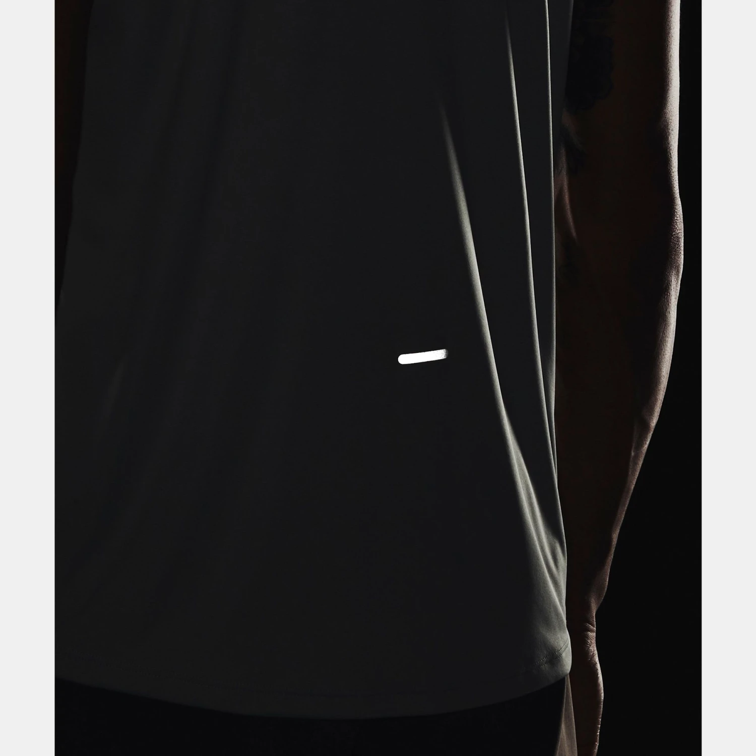 Under Armour UA Terrain Short Sleeve 3 Under Armour UA Terrain Short Sleeve - Image 3