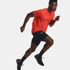 Under Armour UA Iso-Chill Run 2-in-1 Shorts -Sports Fashion under armourua iso chill run 2 in 1 shorts 20210511144149