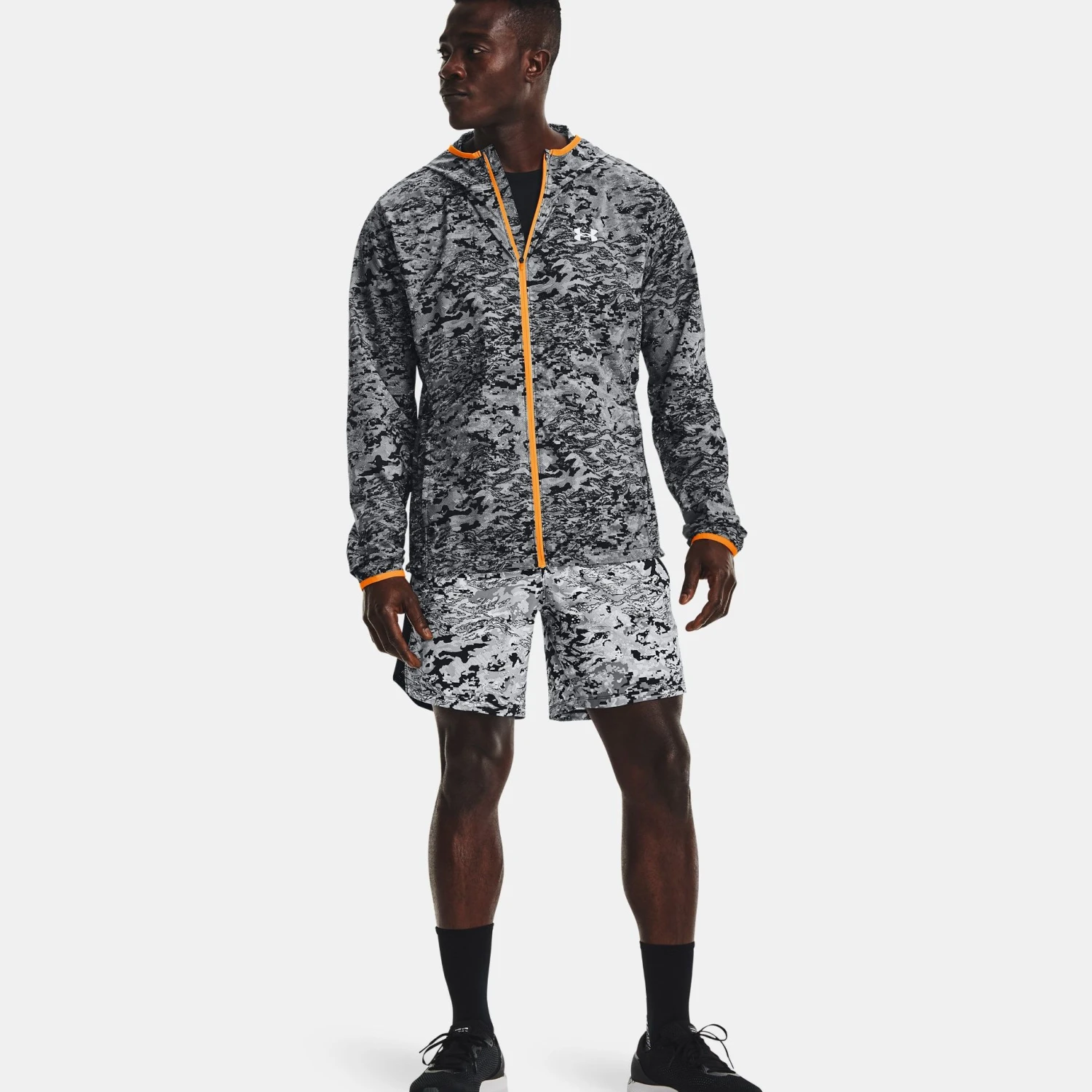 Under Armour UA OutRun The Storm Reflective Packable Jacket 3 Under Armour UA OutRun The Storm Reflective Packable Jacket - Image 3