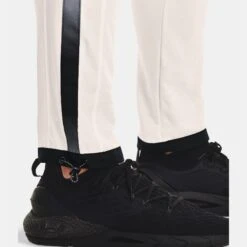 Under Armour UA Rival Terry AMP Pants 1638 10 Under Armour UA Rival Terry AMP Pants 1638 -Sports Fashion under armourua rival terry amp pants 1638 20210330132024